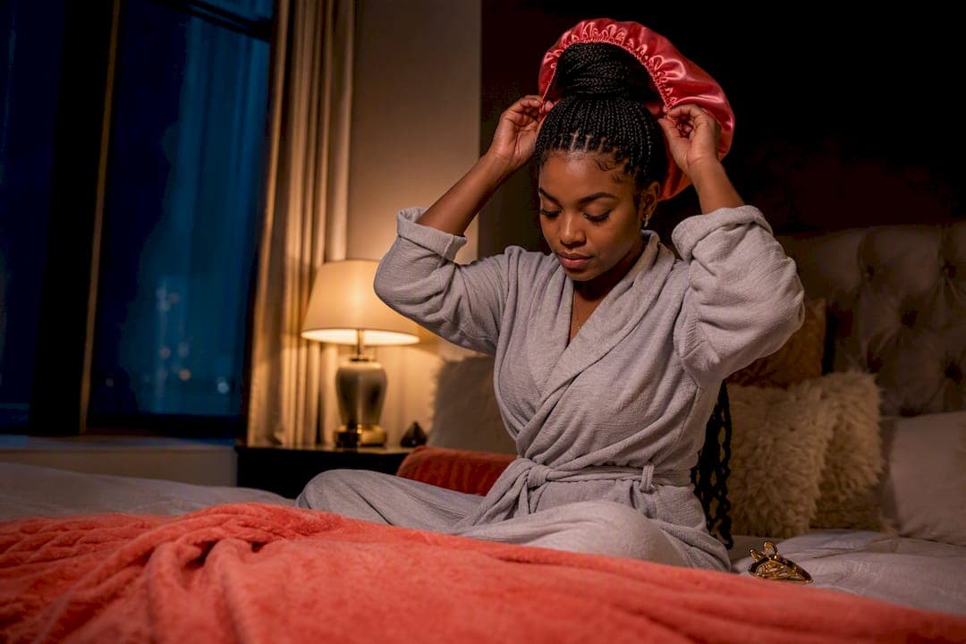 Sleep With Knotless Braids: Salon Tested Nightly Routine by Length